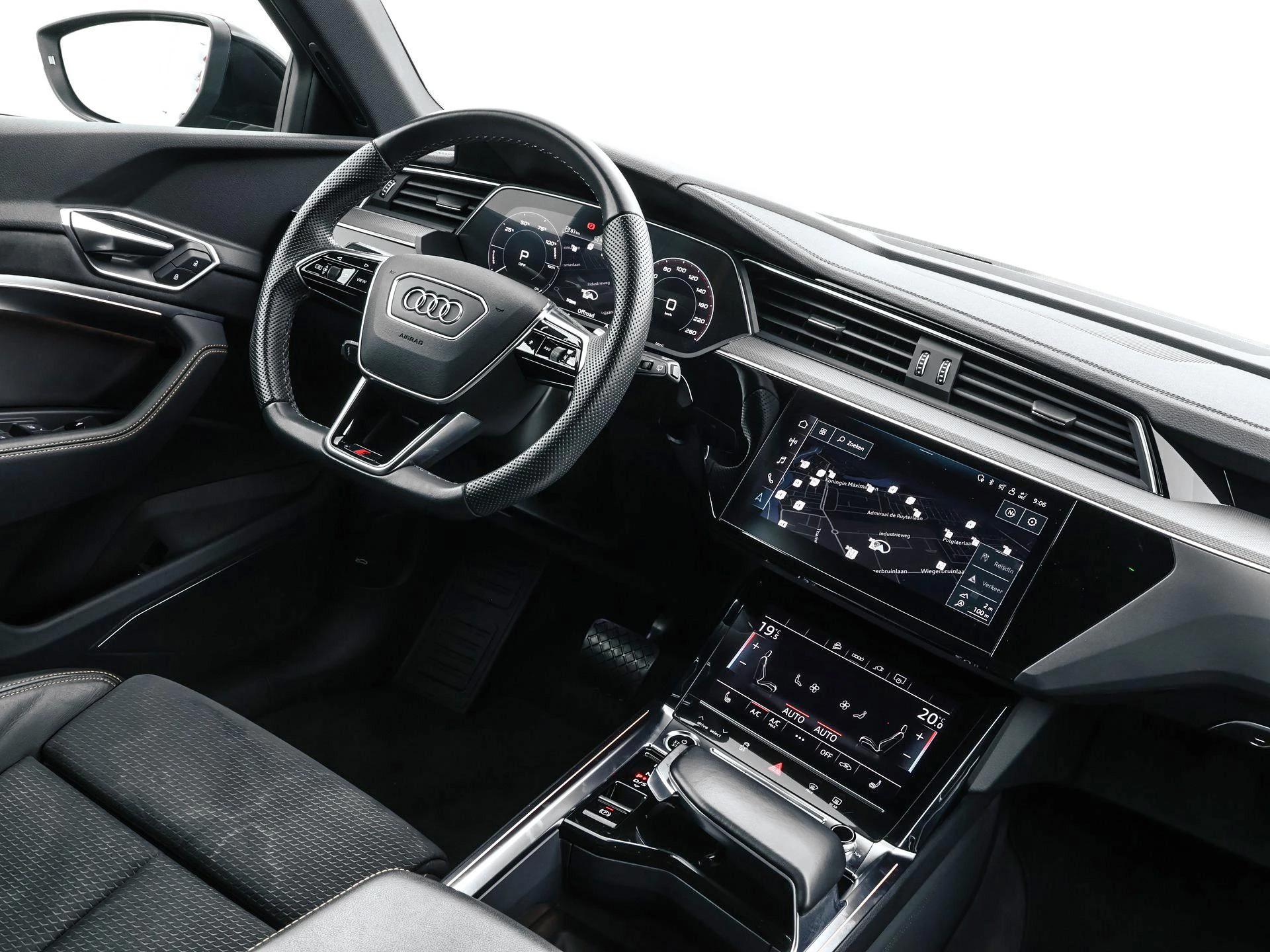 Hoofdafbeelding Audi e-tron