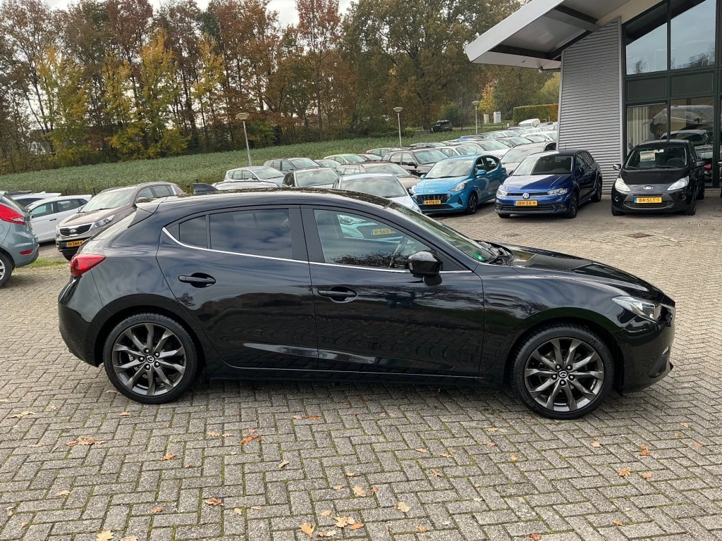 Hoofdafbeelding Mazda 3