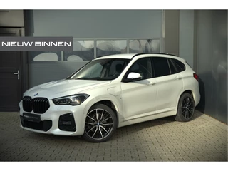 BMW X1 xDrive25e Executive M Sport | Stoelverwarming | Parkeersensoren | Navigatie | Keyless | Cruise Control | LED | Climate Control | DAB | BTW |