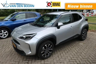Toyota Yaris 1.5 HYBRID 130PK, PDC Rondom, LED Verlichting, etc.