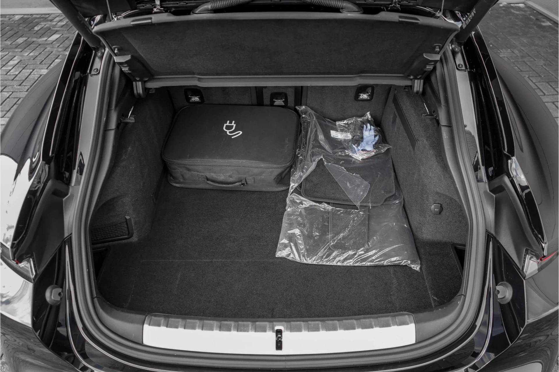 Hoofdafbeelding Porsche Taycan