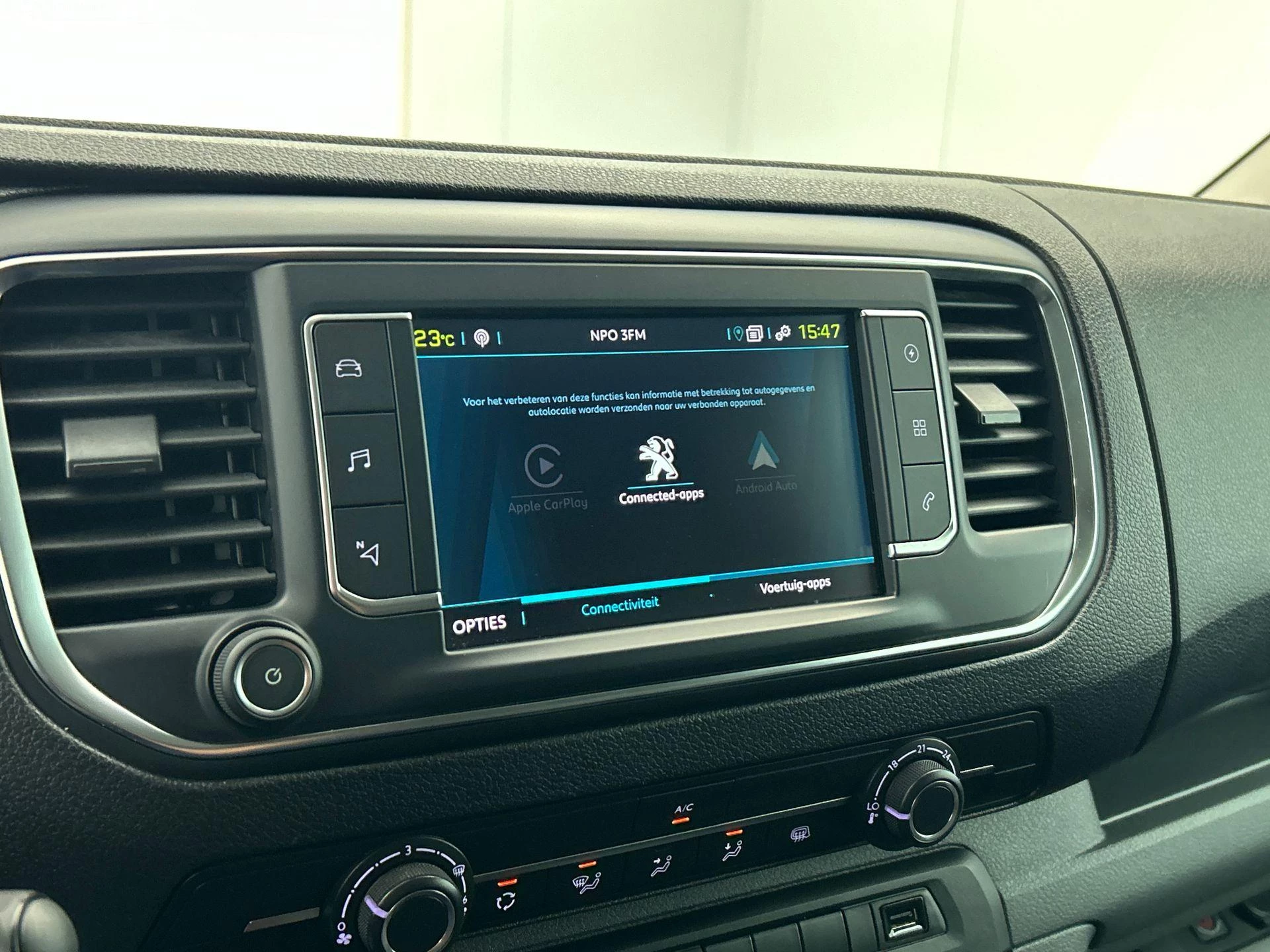 Hoofdafbeelding Peugeot e-Expert