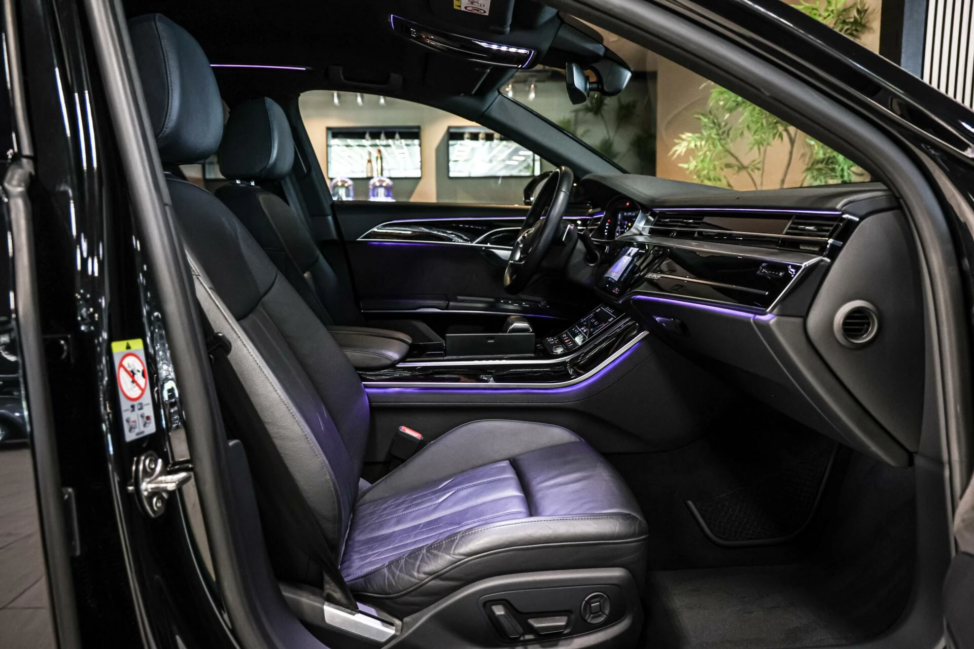 Hoofdafbeelding Audi A8