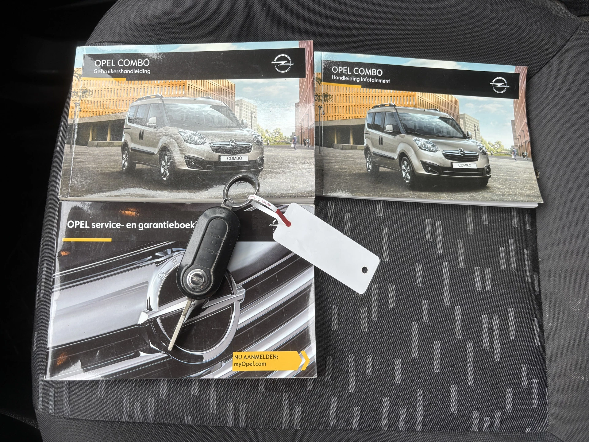 Hoofdafbeelding Opel Combo
