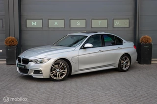 Hoofdafbeelding BMW 3 Serie BMW 3-serie 330e High Executive M-sport | Pano | Leder | Carplay | LED