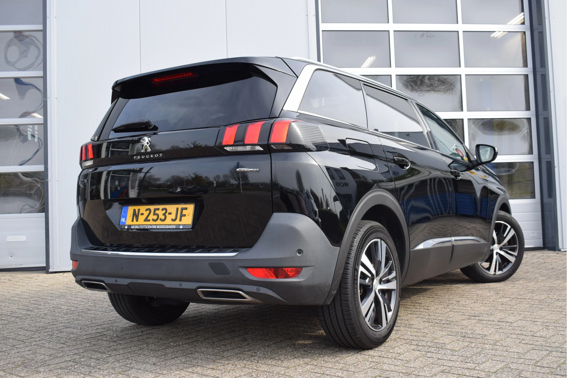 Hoofdafbeelding Peugeot 5008