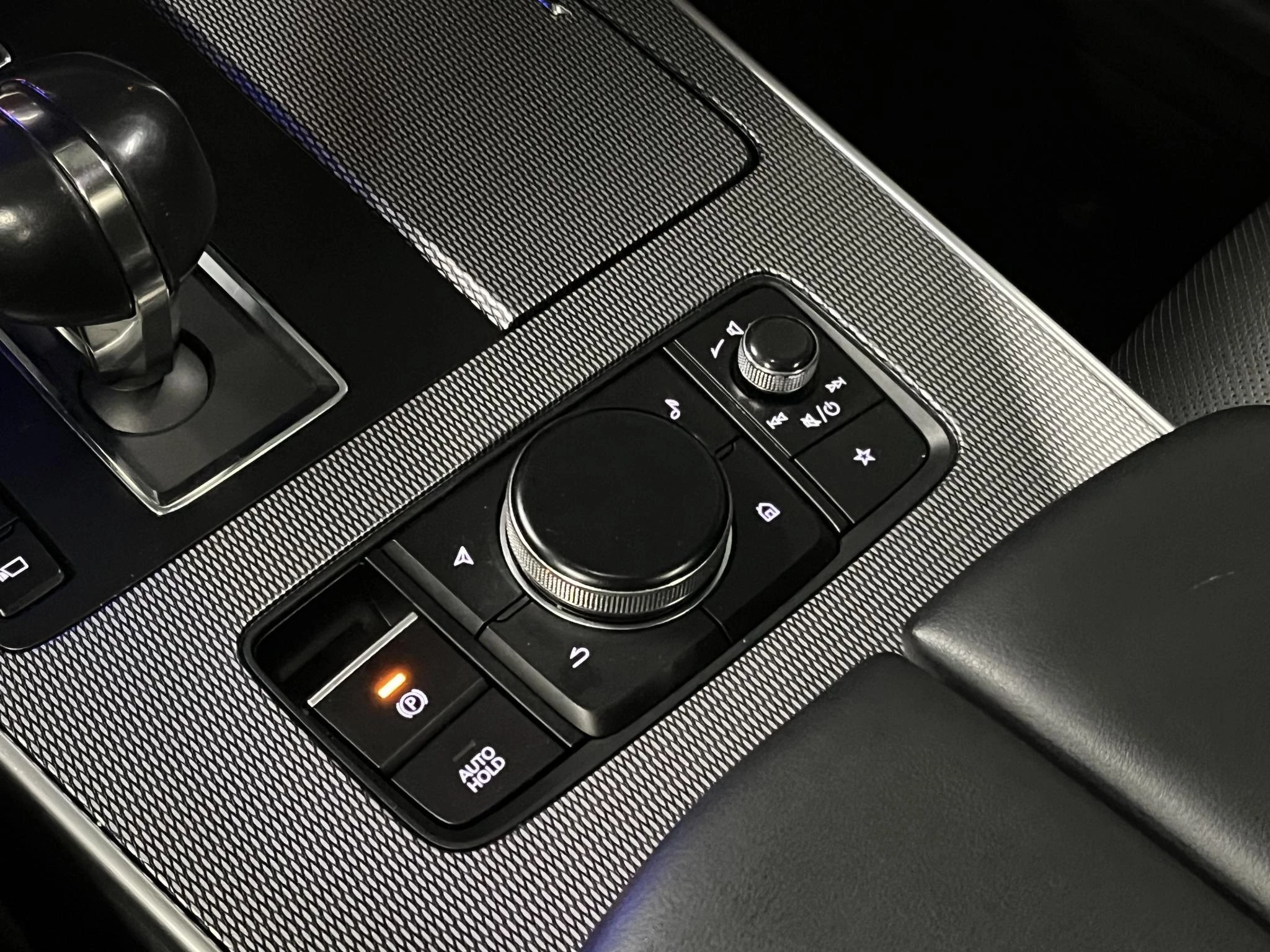 Hoofdafbeelding Mazda CX-60