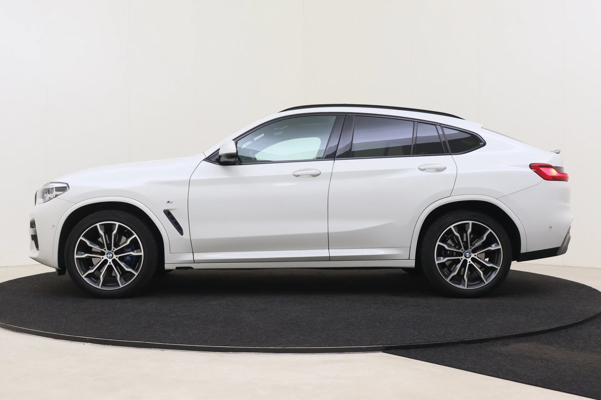 Hoofdafbeelding BMW X4