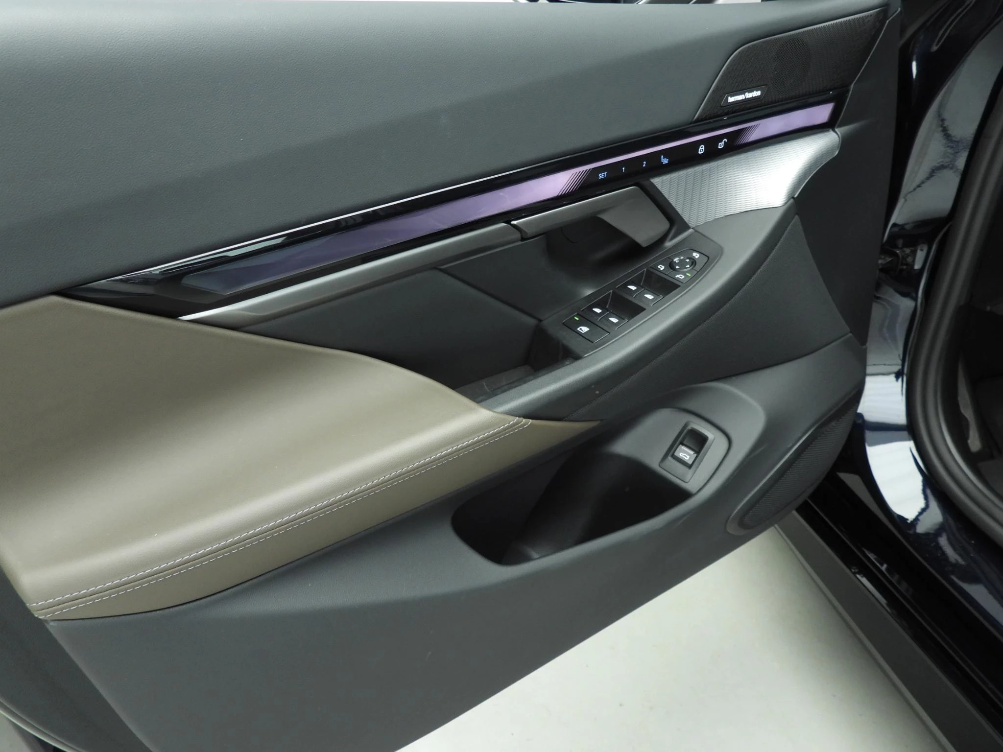 Hoofdafbeelding BMW i5