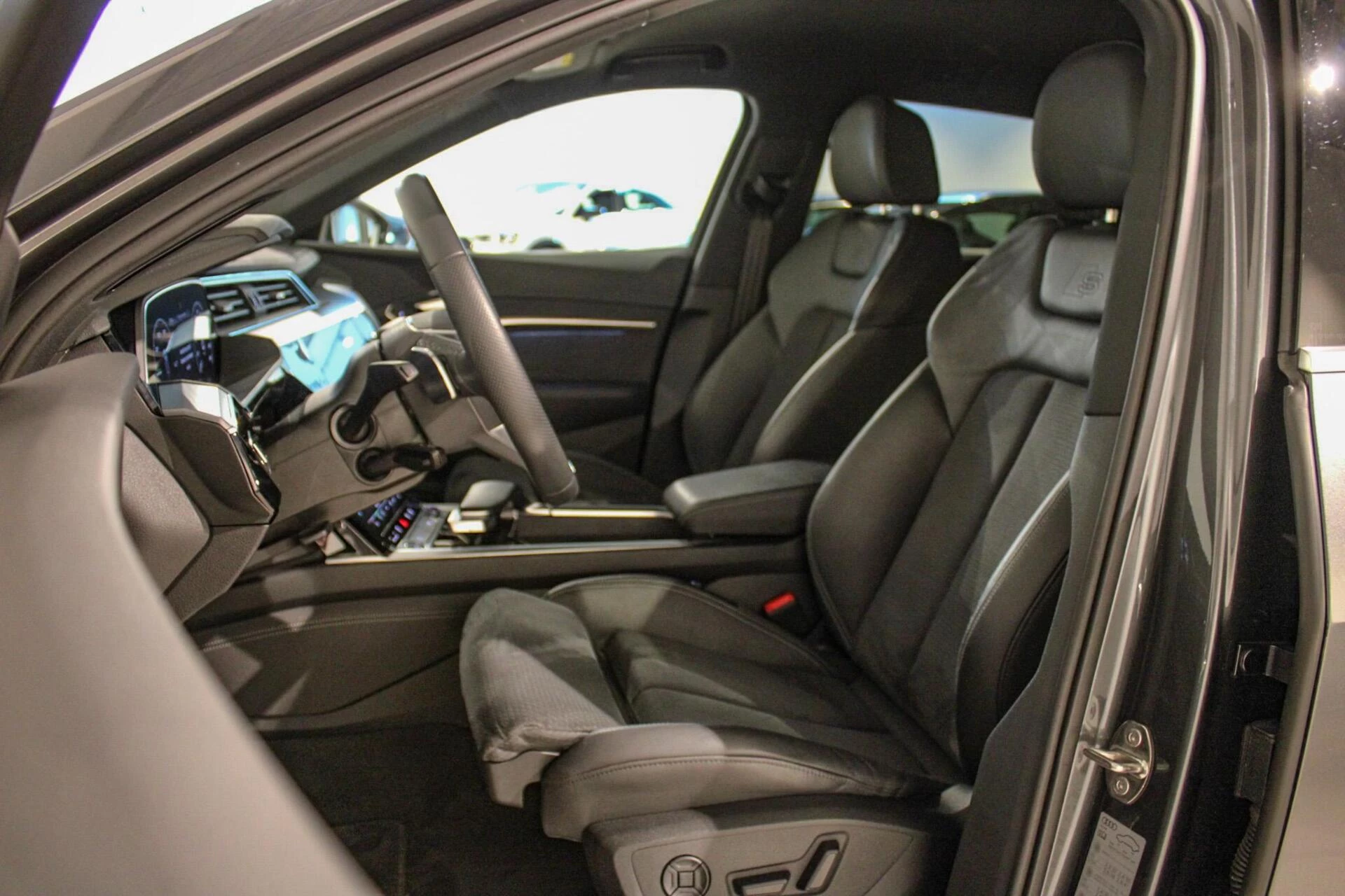 Hoofdafbeelding Audi Q8 e-tron