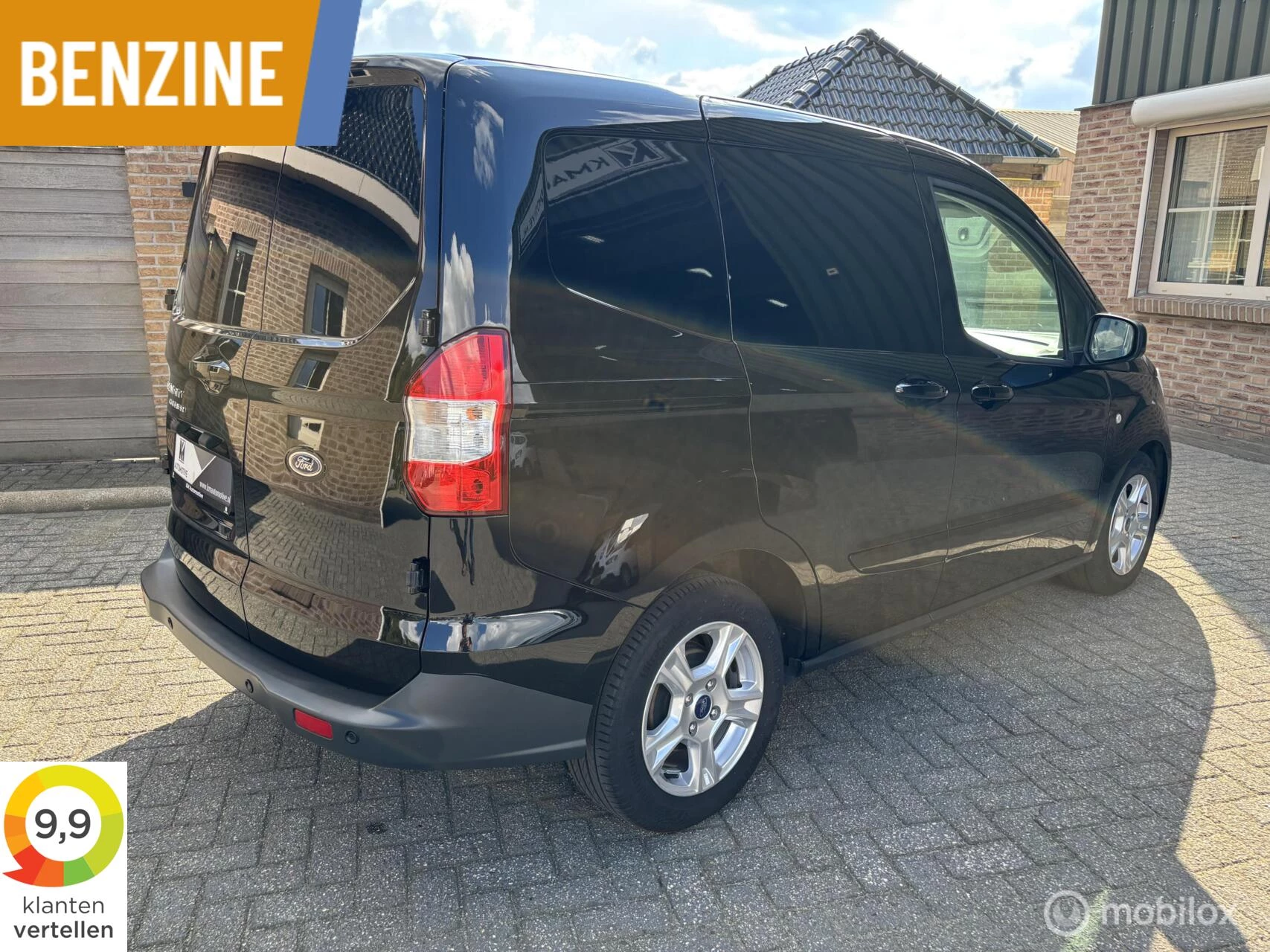 Hoofdafbeelding Ford Transit Courier
