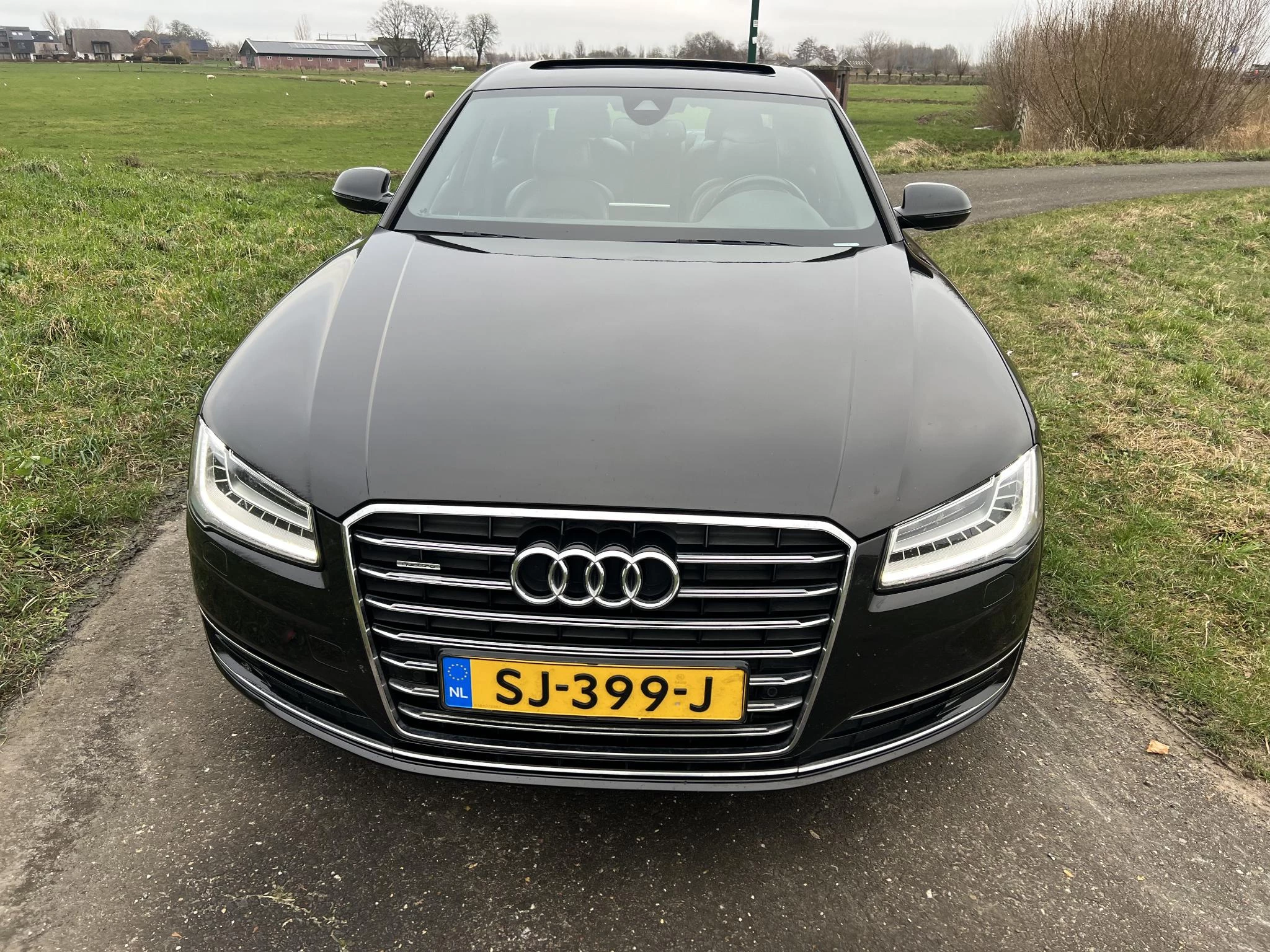 Hoofdafbeelding Audi A8