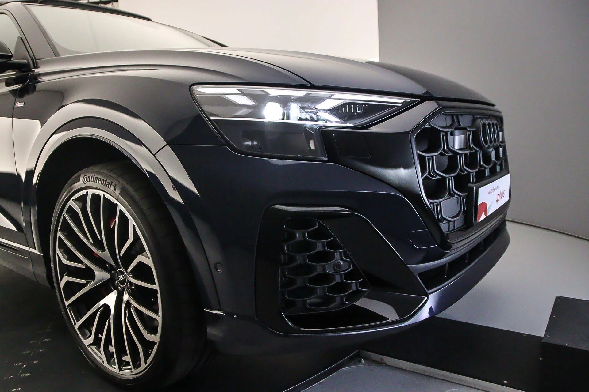 Hoofdafbeelding Audi Q8