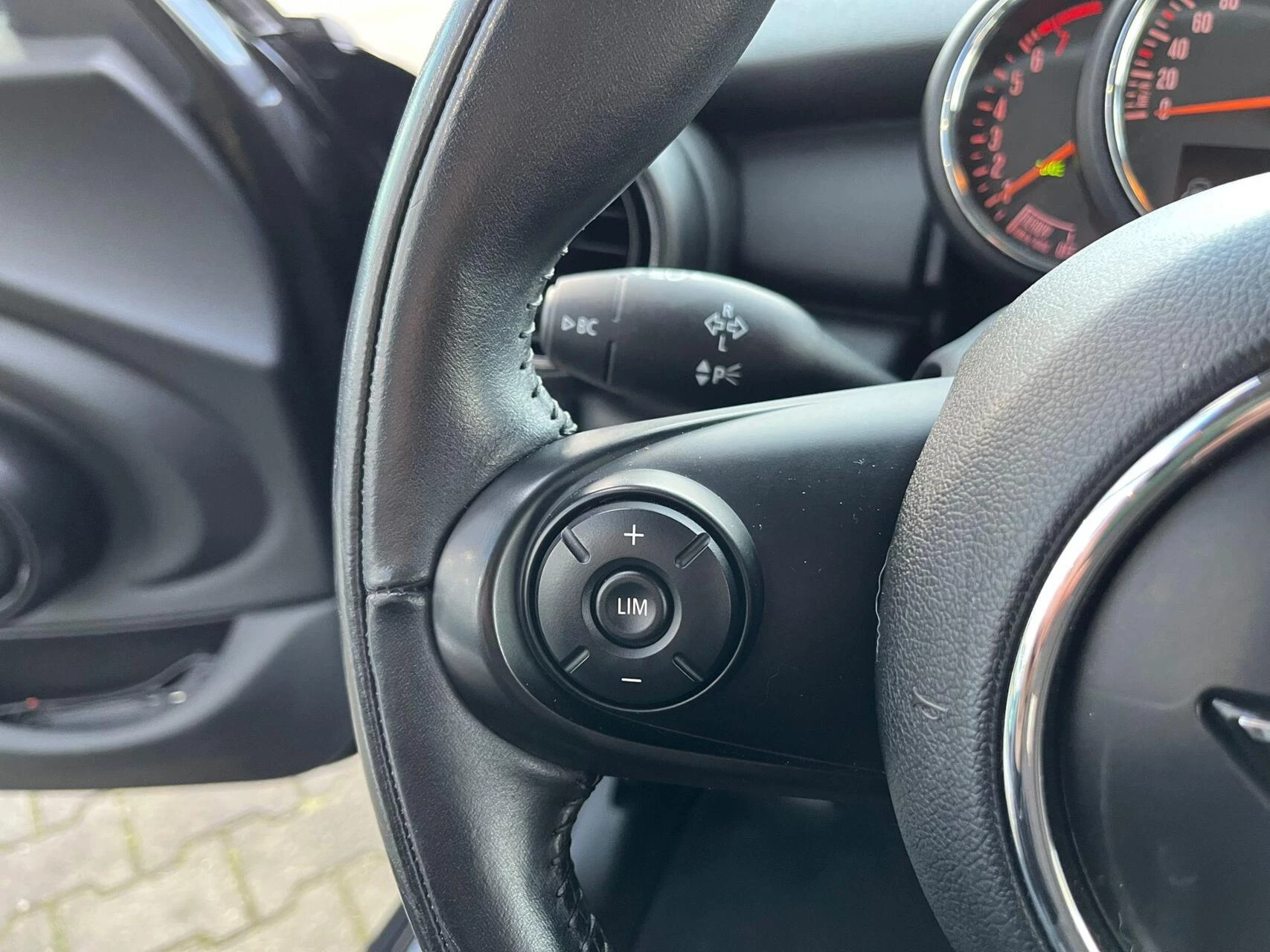 Hoofdafbeelding MINI One