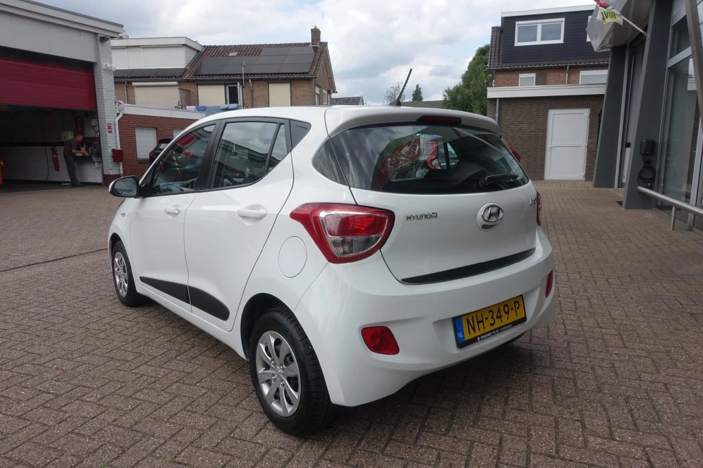 Hoofdafbeelding Hyundai i10