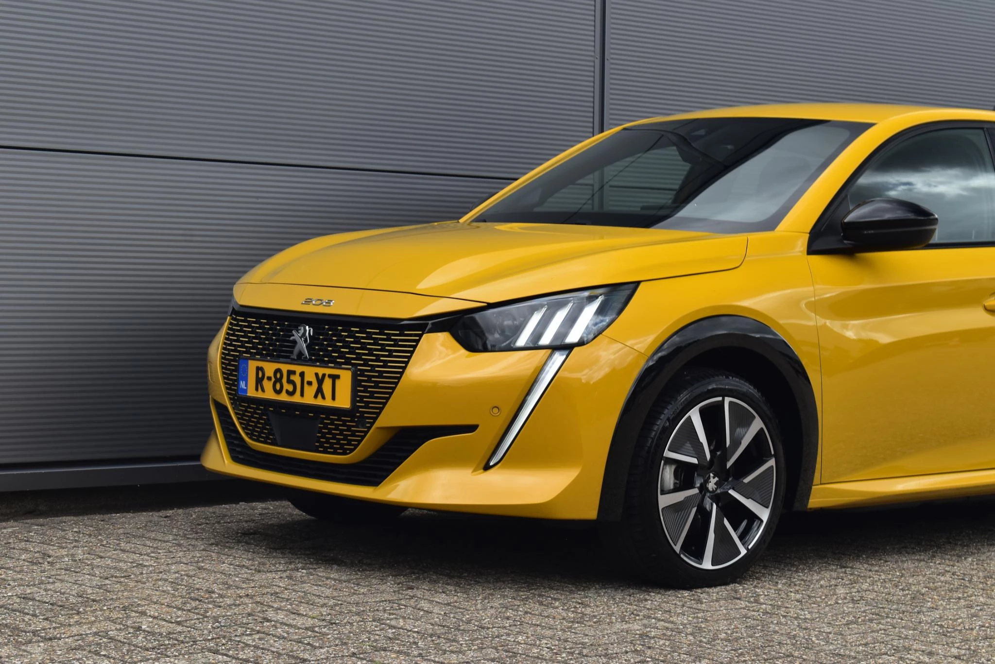 Hoofdafbeelding Peugeot e-208