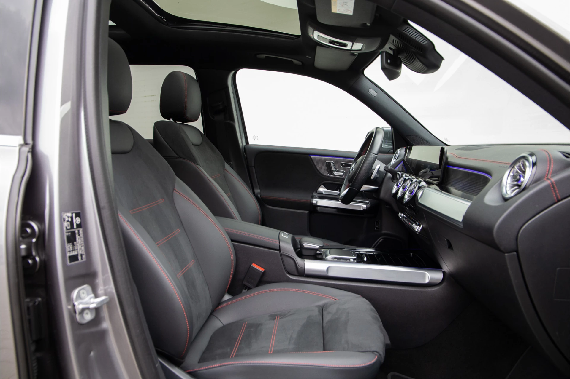 Hoofdafbeelding Mercedes-Benz EQB