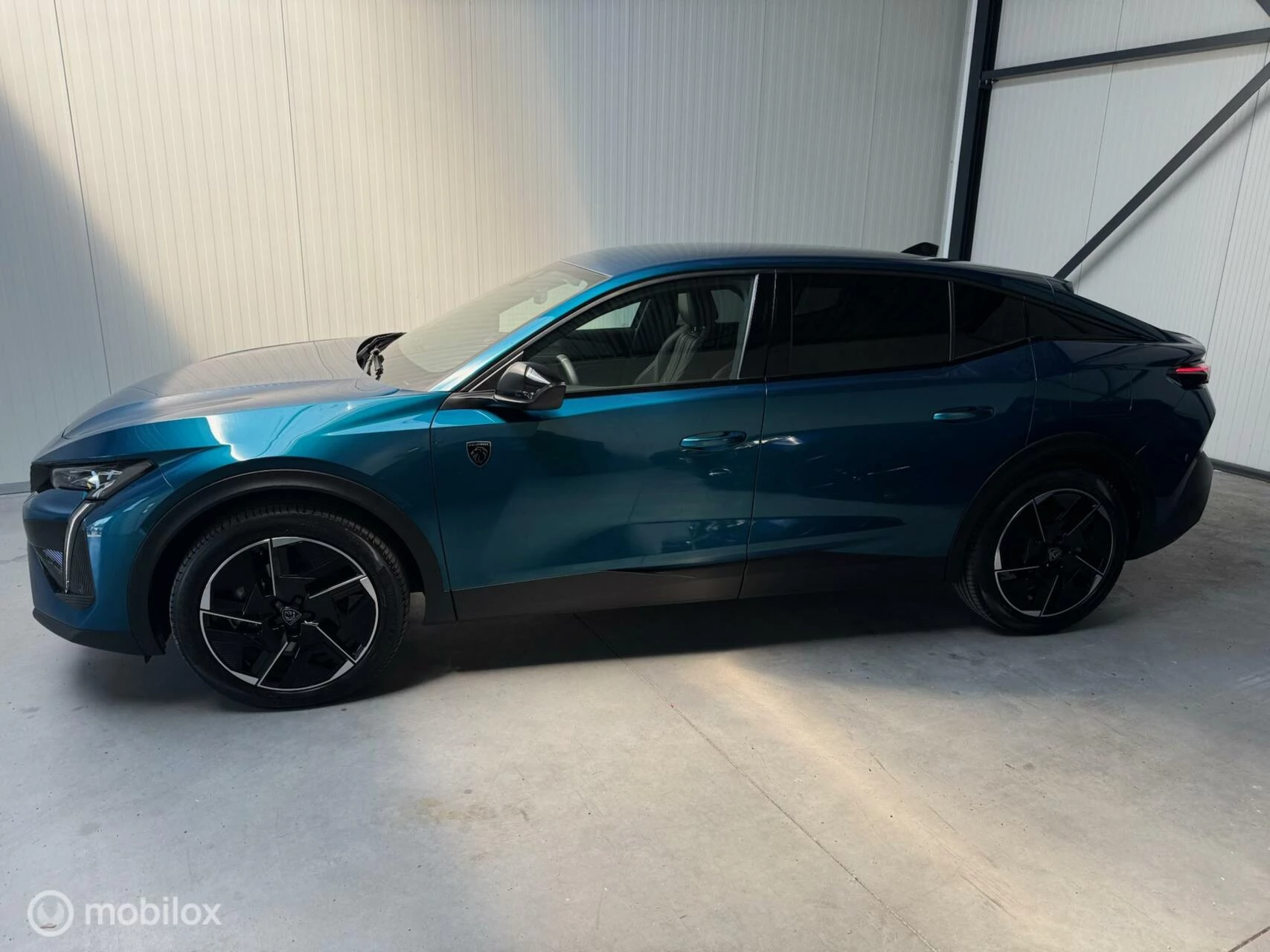 Hoofdafbeelding Peugeot 408