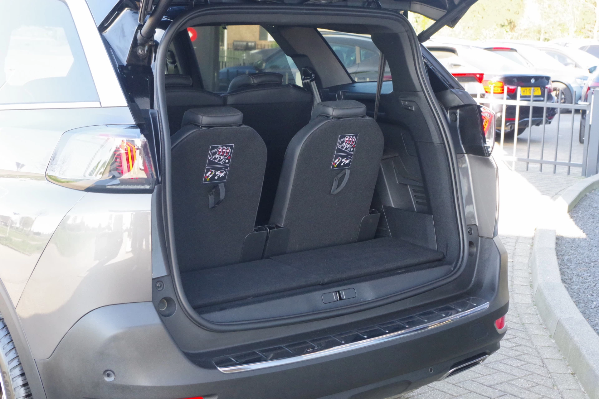 Hoofdafbeelding Peugeot 5008