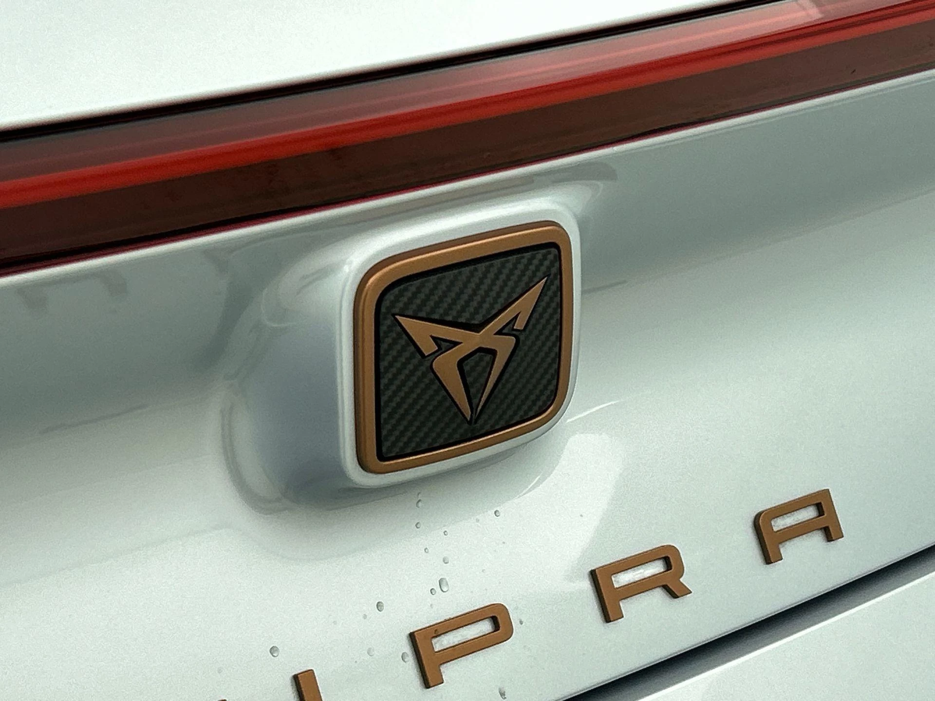 Hoofdafbeelding CUPRA Born