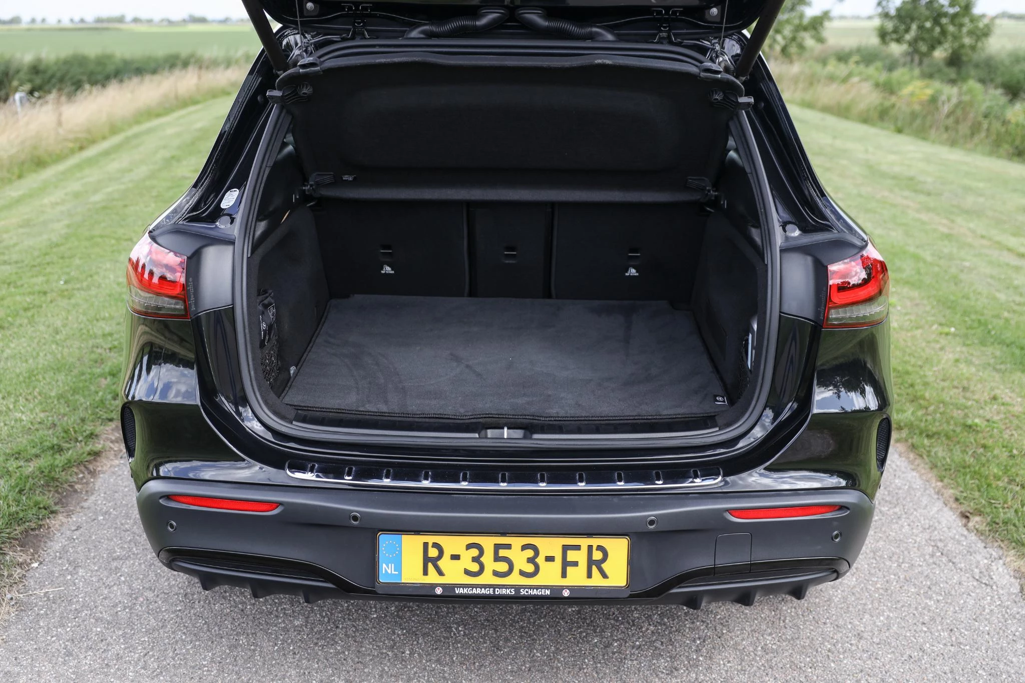 Hoofdafbeelding Mercedes-Benz EQA
