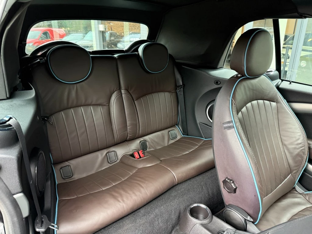 Hoofdafbeelding MINI Cabrio