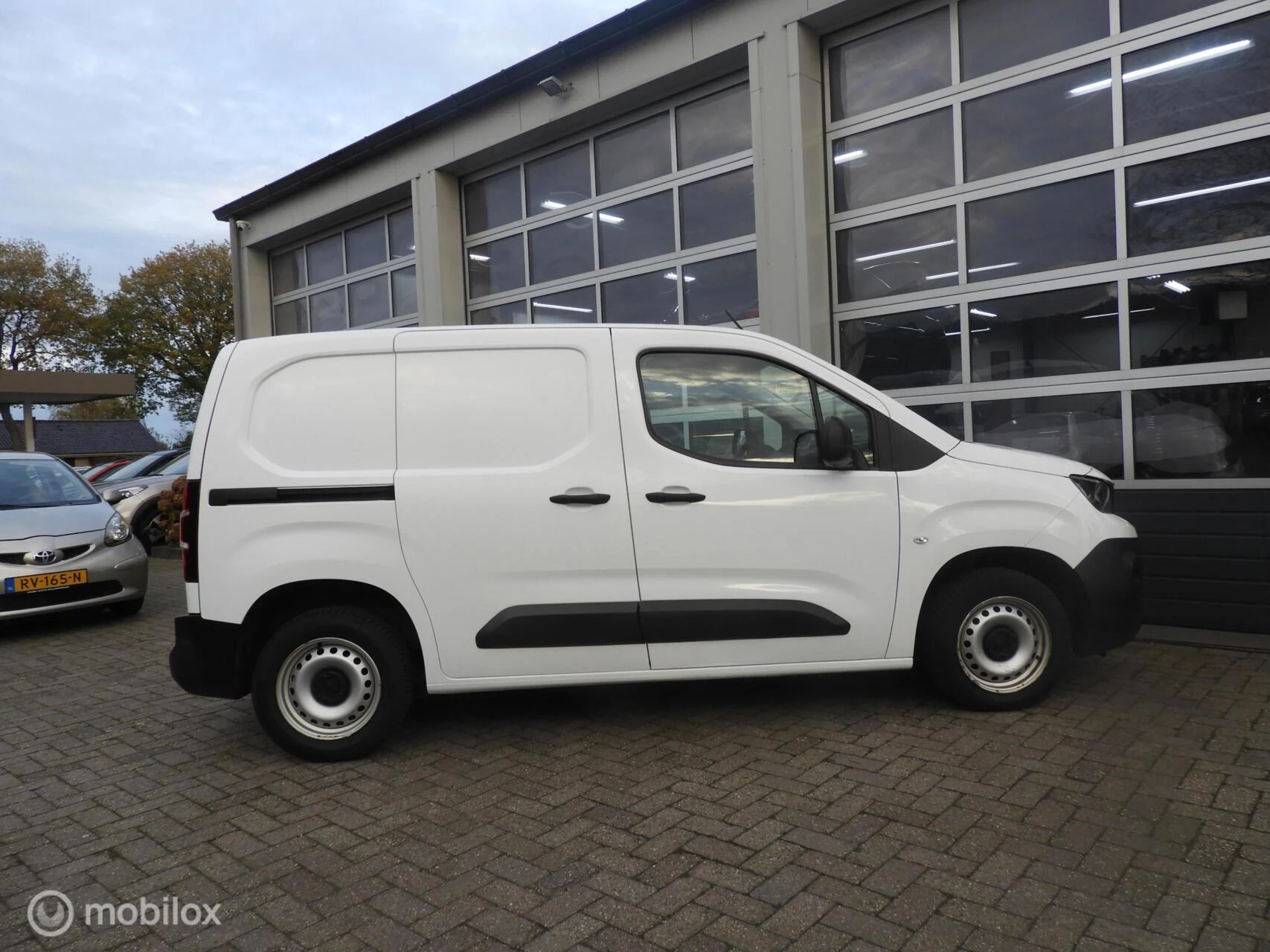 Hoofdafbeelding Peugeot Partner