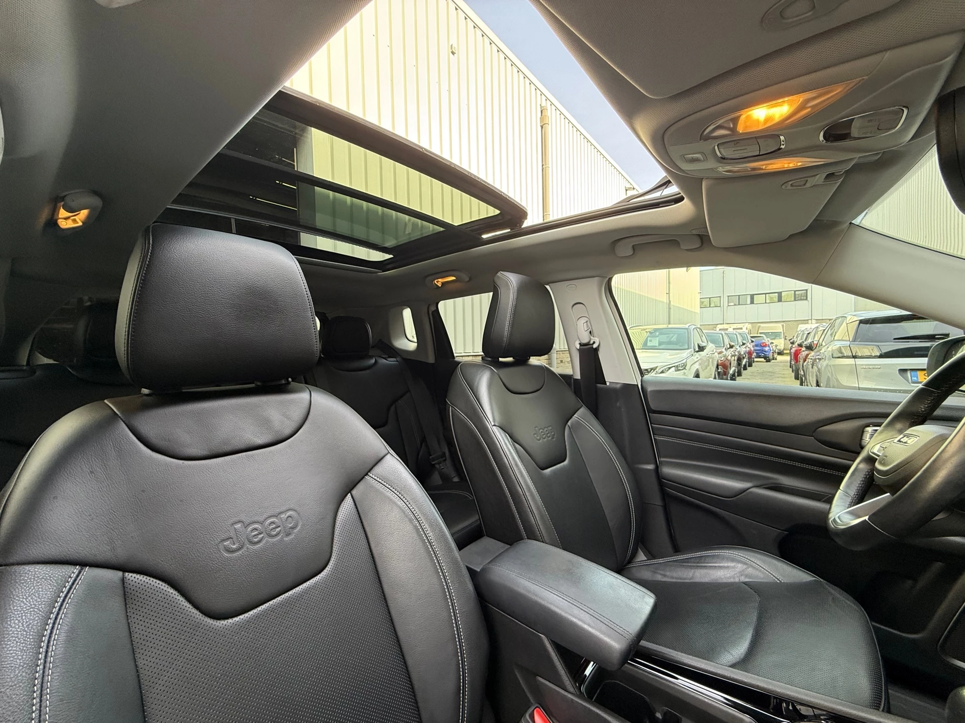 Hoofdafbeelding Jeep Compass