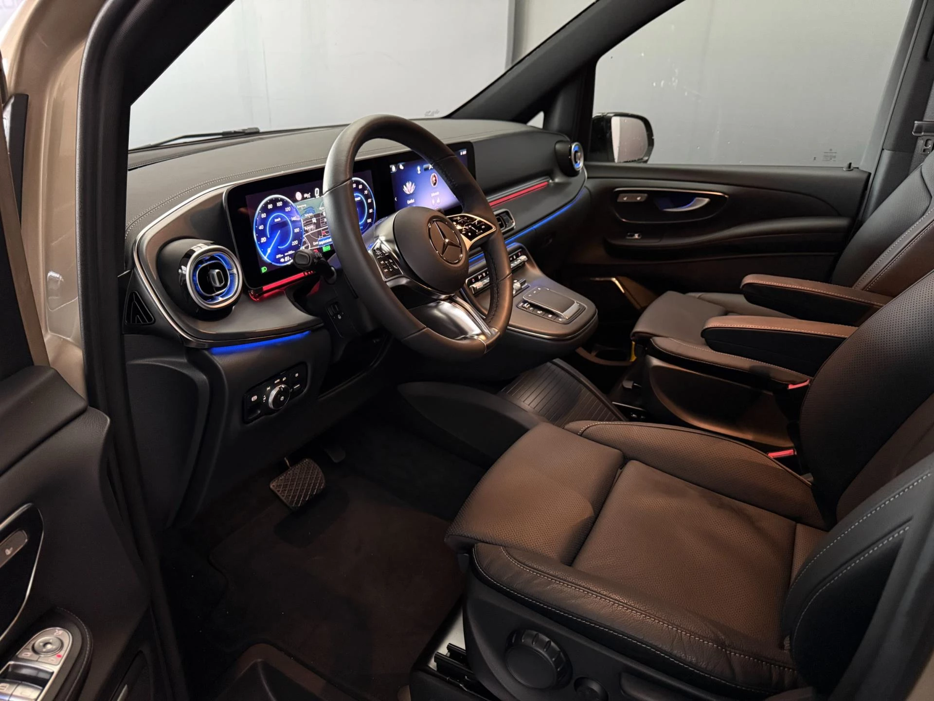 Hoofdafbeelding Mercedes-Benz EQV