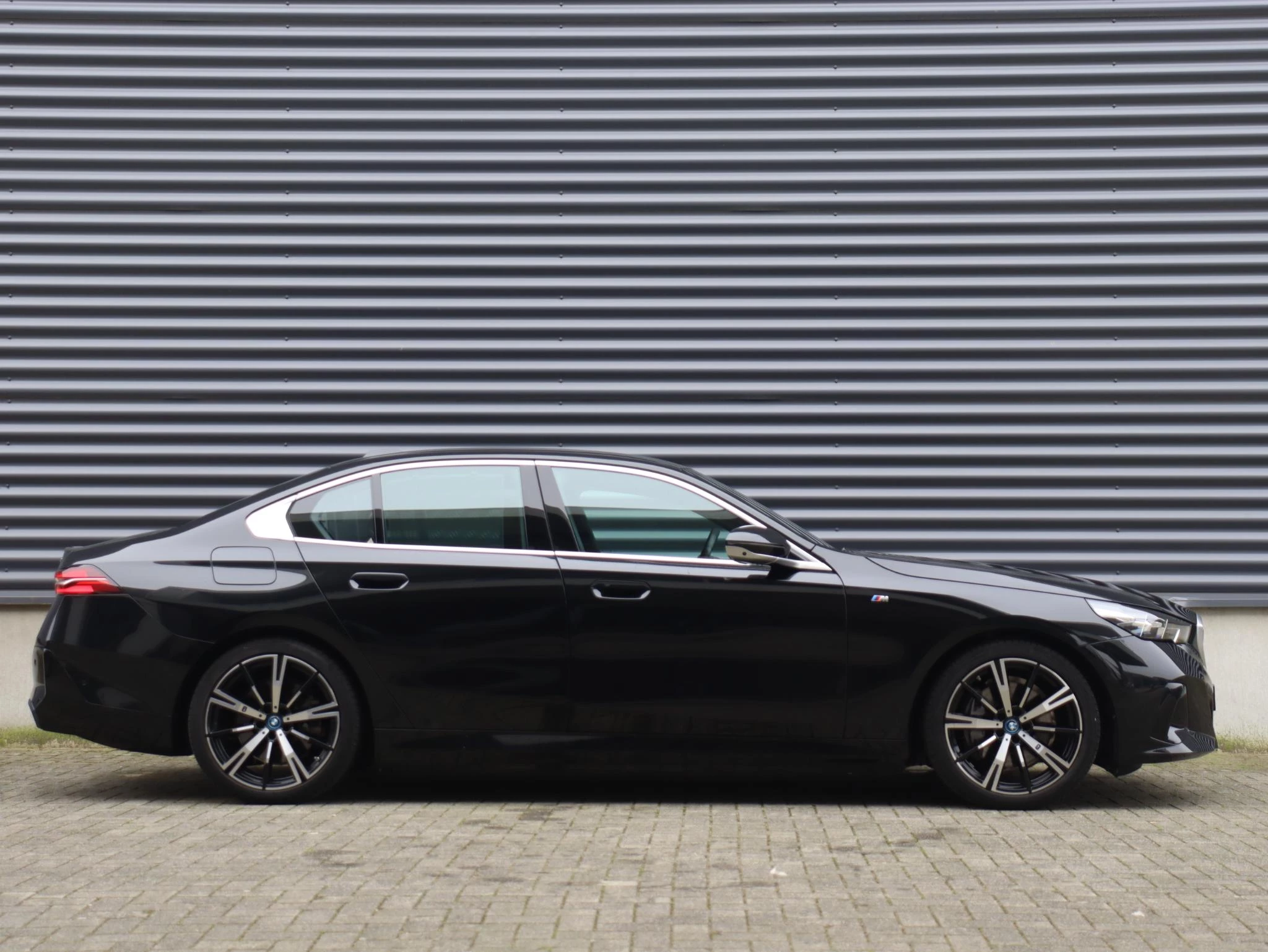 Hoofdafbeelding BMW i5