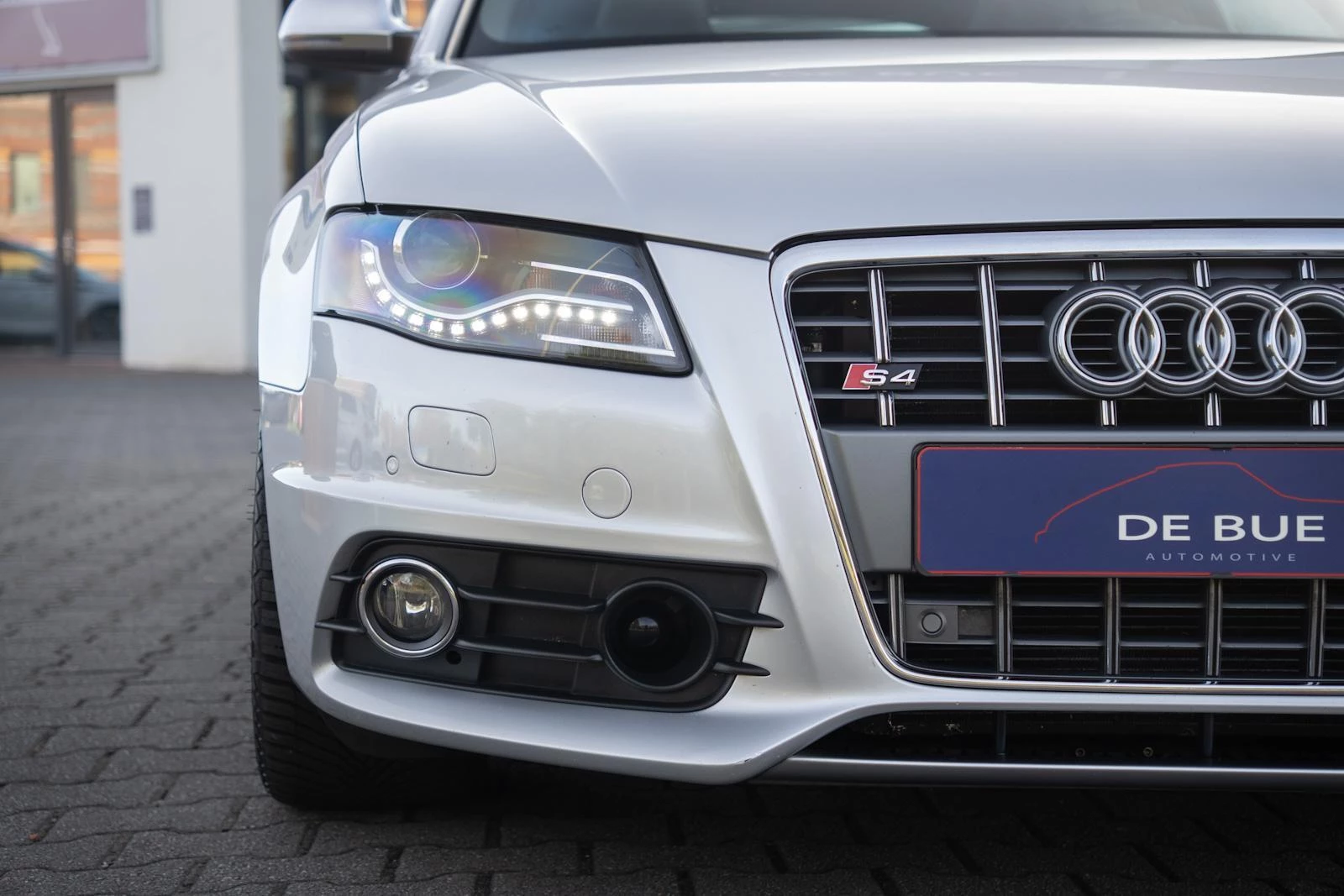 Hoofdafbeelding Audi S4