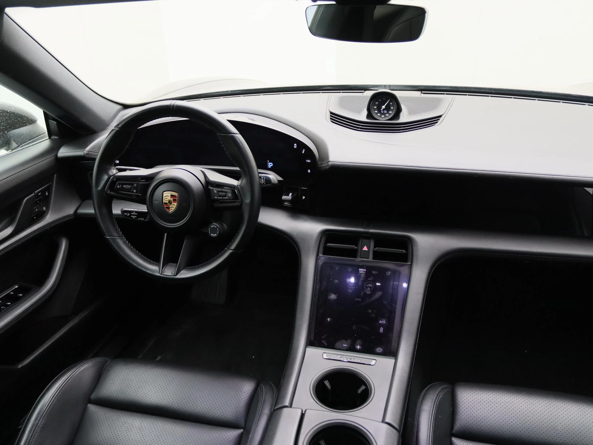Hoofdafbeelding Porsche Taycan