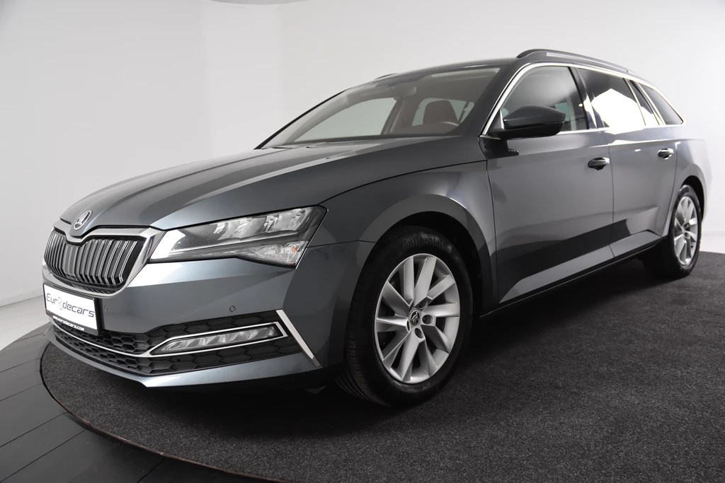Hoofdafbeelding Škoda Superb