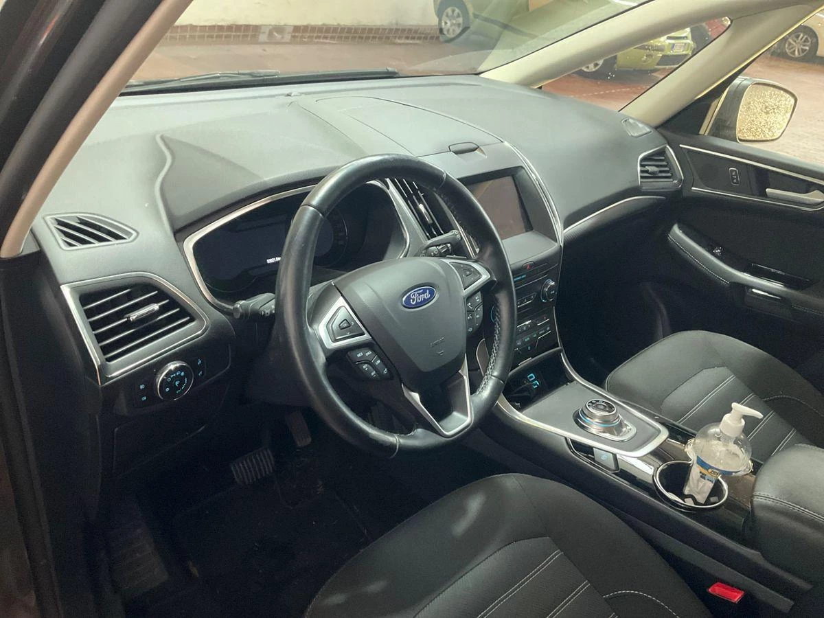 Hoofdafbeelding Ford Galaxy