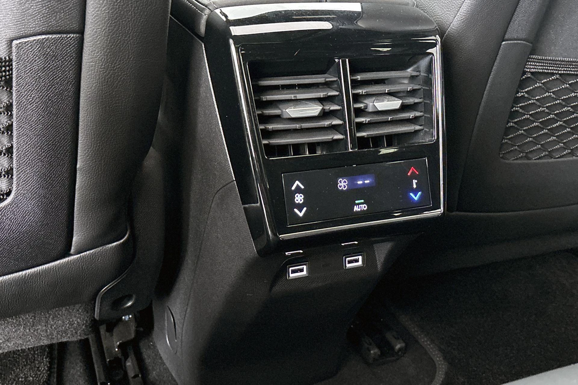 Hoofdafbeelding DS DS 7