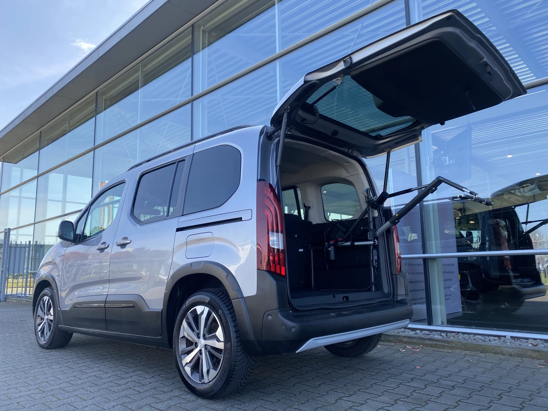 Hoofdafbeelding Peugeot Rifter