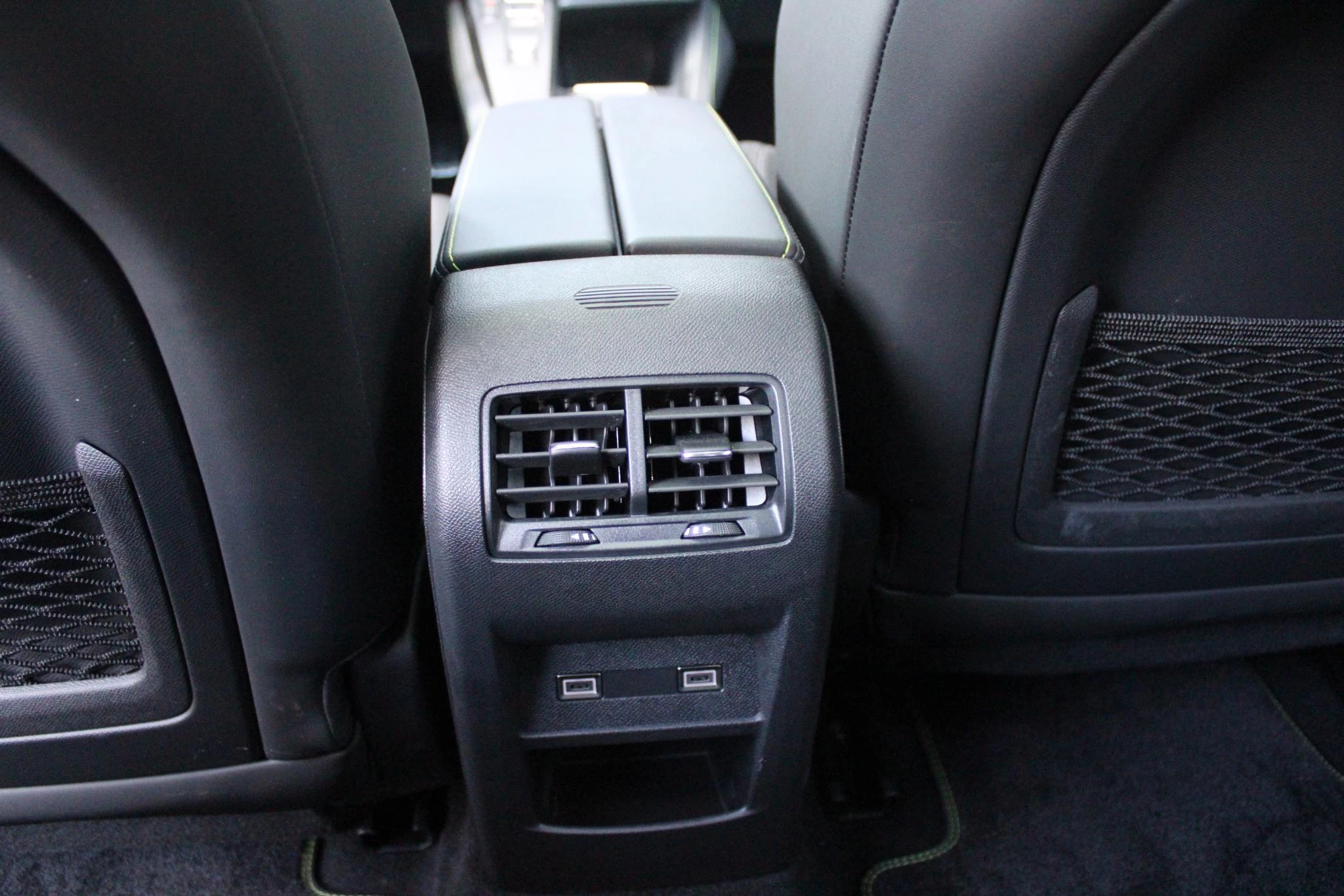 Hoofdafbeelding Peugeot 408