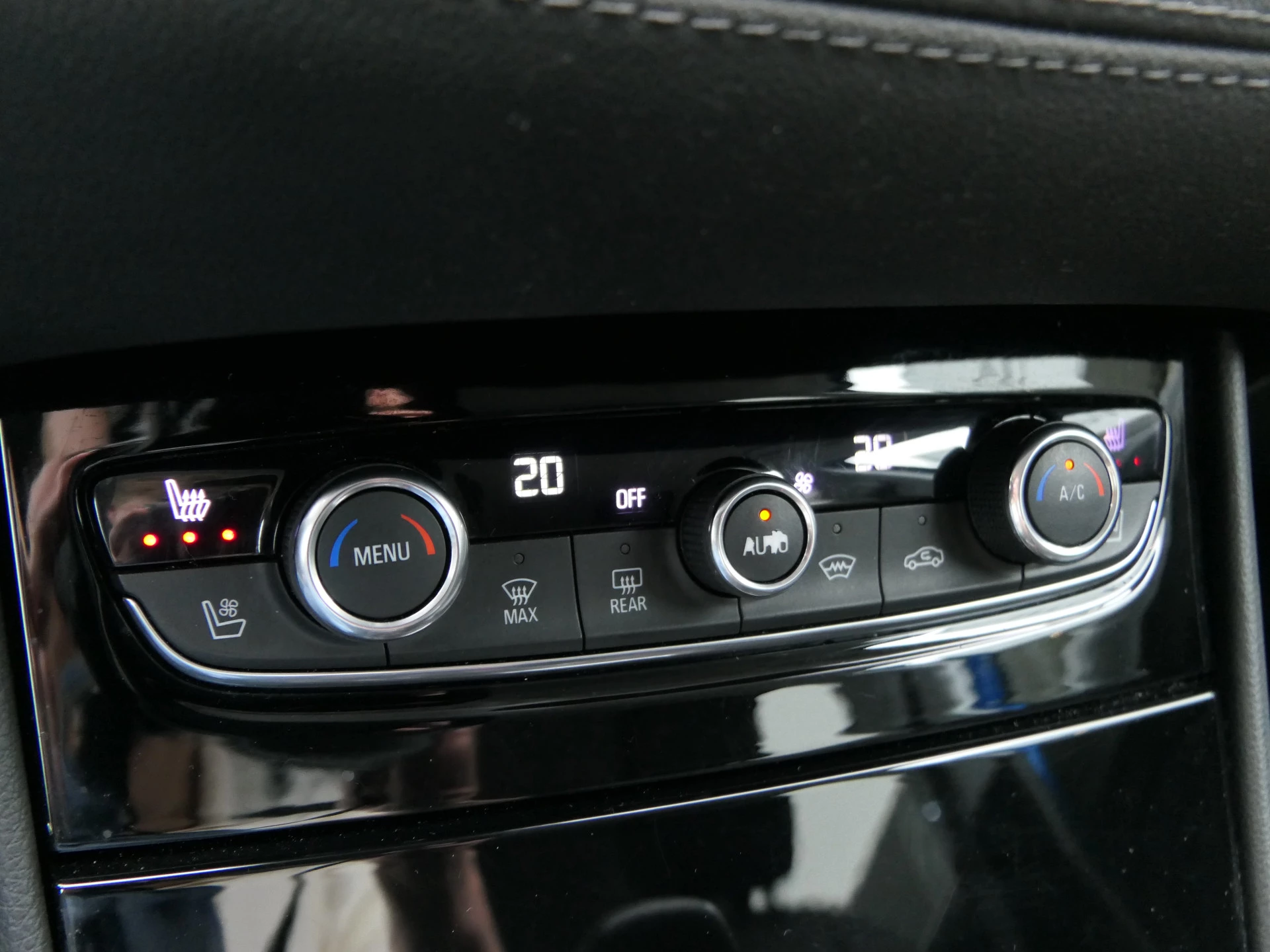 Hoofdafbeelding Opel Grandland X