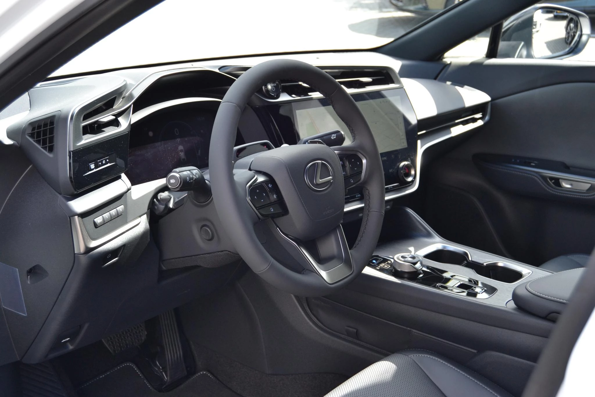 Hoofdafbeelding Lexus RZ