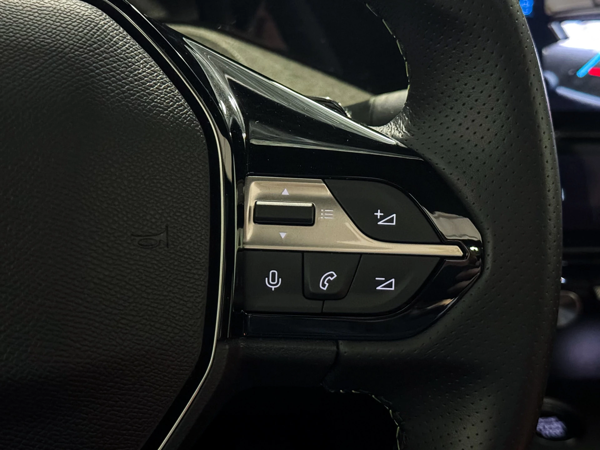 Hoofdafbeelding Peugeot 408