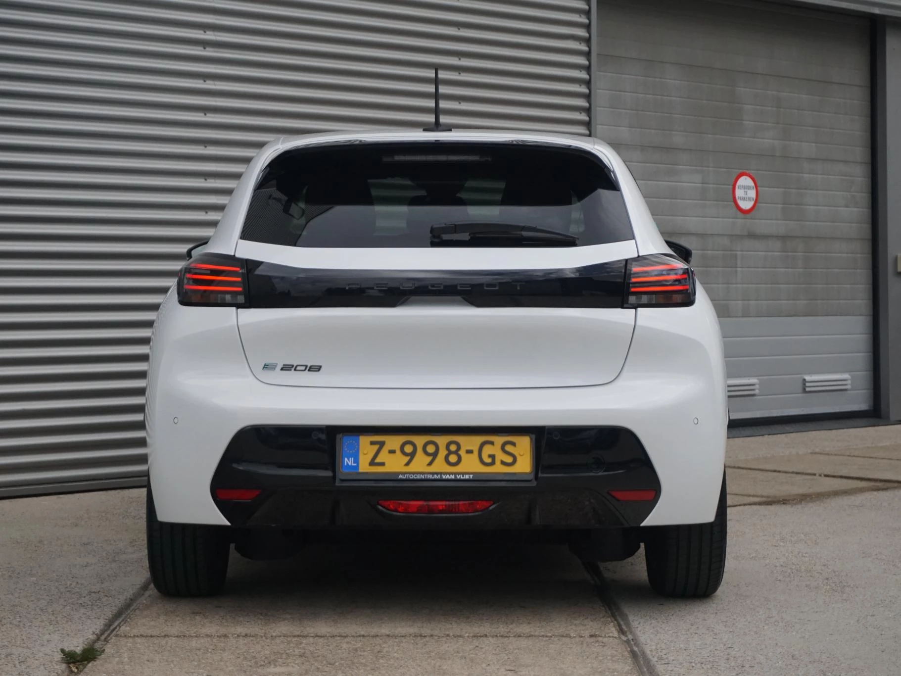 Hoofdafbeelding Peugeot e-208