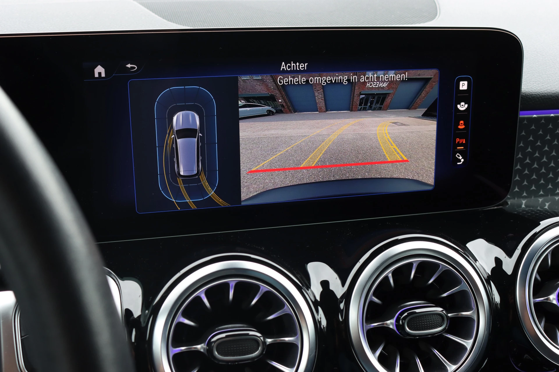 Hoofdafbeelding Mercedes-Benz EQB