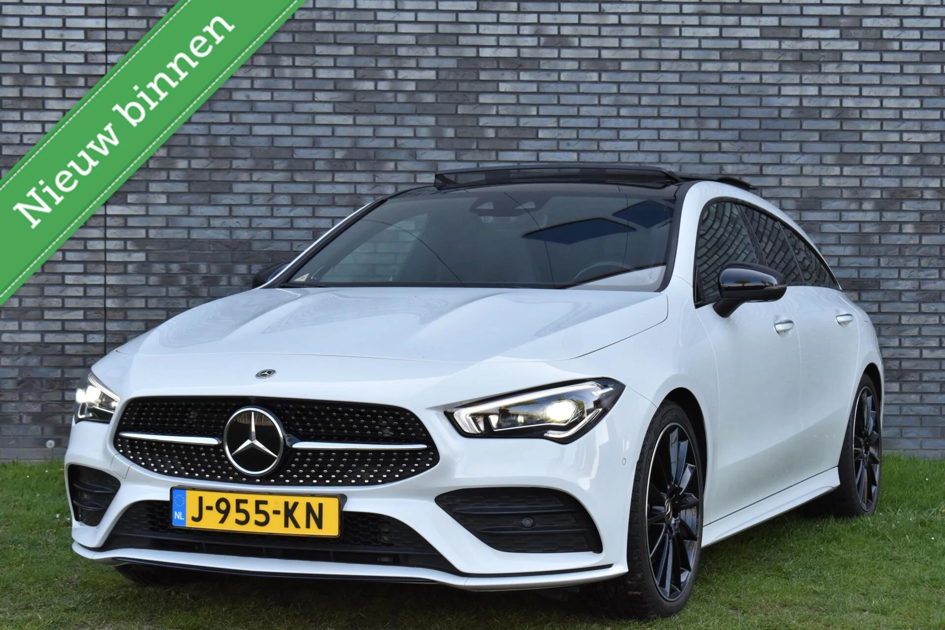 Hoofdafbeelding Mercedes-Benz CLA