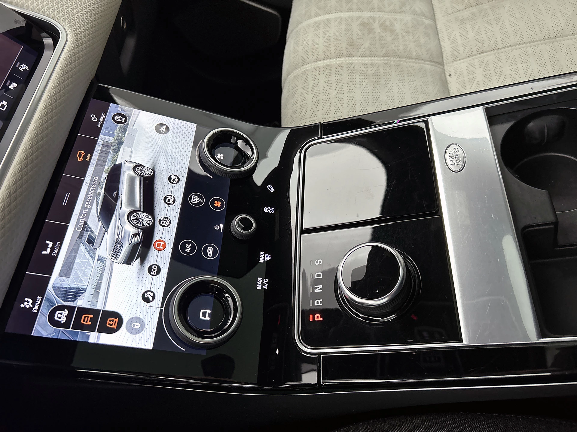 Hoofdafbeelding Land Rover Range Rover Velar