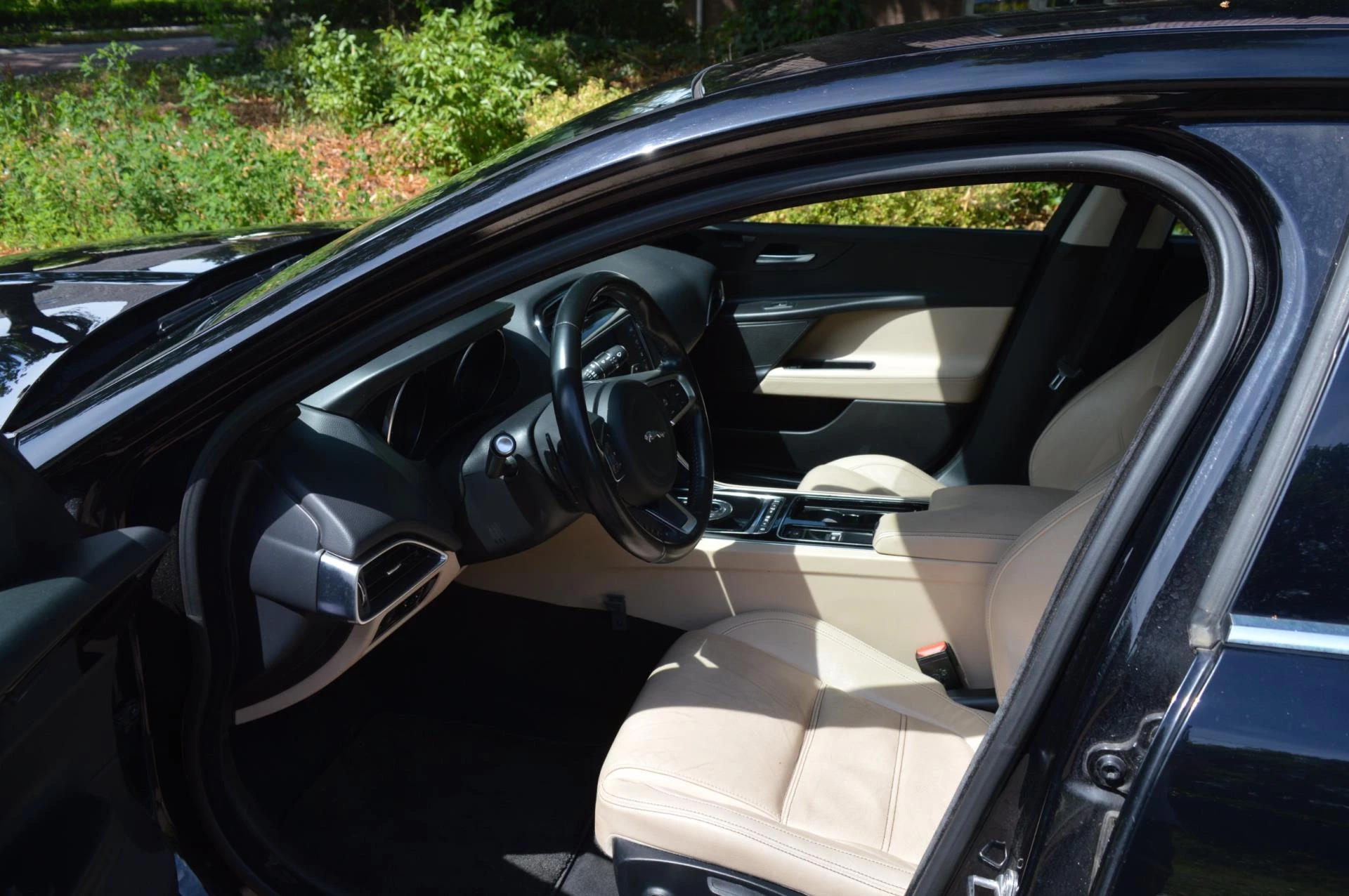 Hoofdafbeelding Jaguar XE