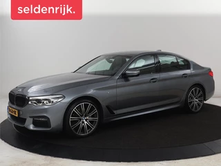 Hoofdafbeelding BMW 5 Serie BMW 5-serie 520i M Sport | Nappaleder | Head-Up |  Stoelverwarming | Camera | Carplay | Sfeerverlichting | 20'' | Live Cockpit | Navigatie | Park Assist | Full LED
