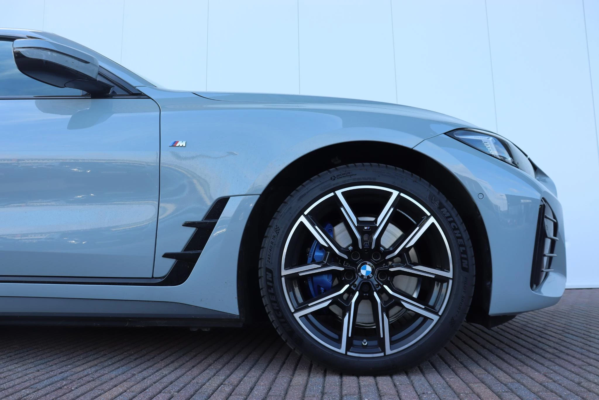 Hoofdafbeelding BMW i4