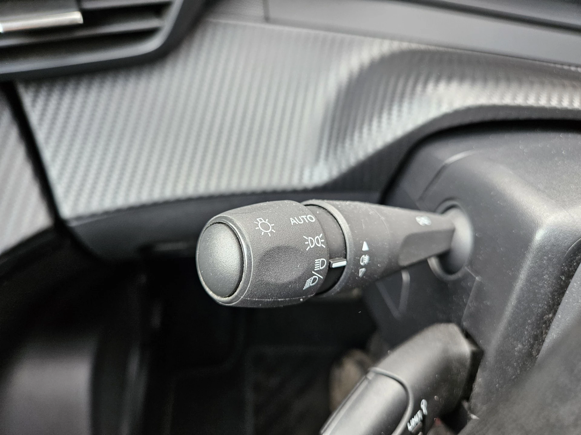 Hoofdafbeelding Peugeot e-2008