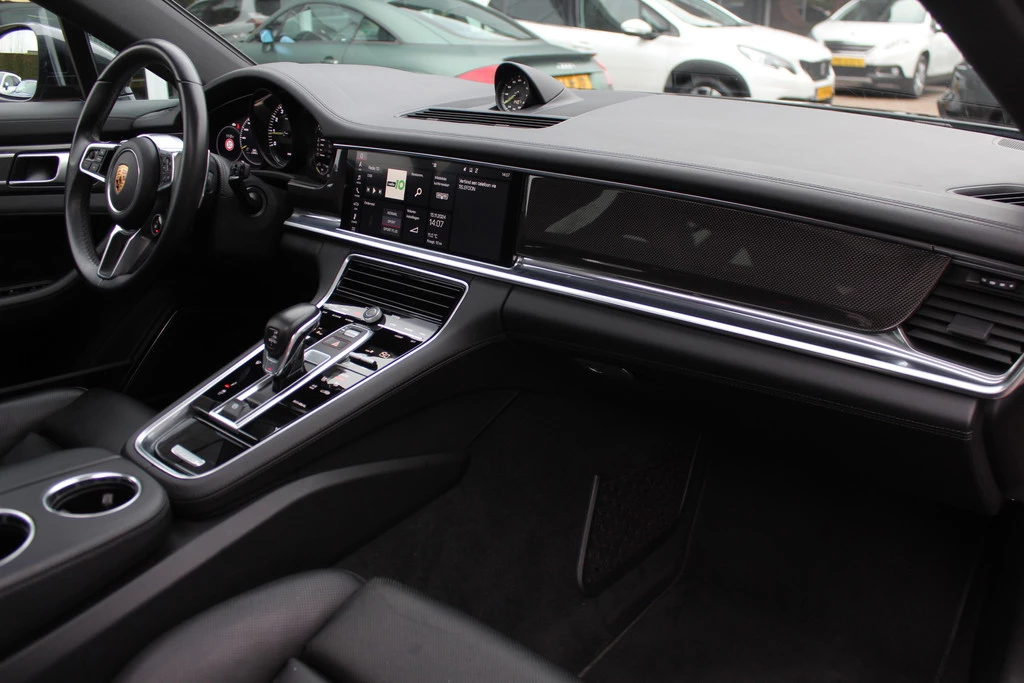 Hoofdafbeelding Porsche Panamera