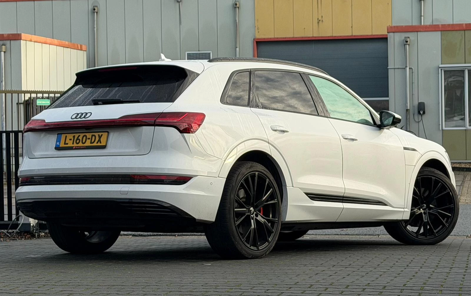 Hoofdafbeelding Audi e-tron